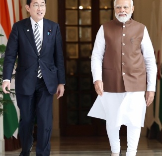 PM Modi holds bilateral talks with Japanese counterpart Kishida, thanks him for G7 summit invite | PM Modi holds bilateral talks with Japanese counterpart Kishida, thanks him for G7 summit invite