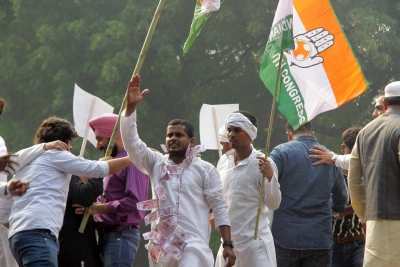 Youth Congress stages protest over Delhi riots | Youth Congress stages protest over Delhi riots Youth Congress stages protest over Delhi riots | Youth Congress stages protest over Delhi riots