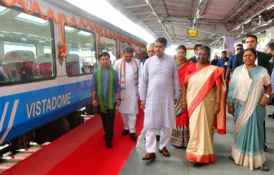 President flags off two train services in Tripura | President flags off two train services in Tripura