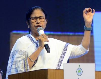 Mamata calls Sourav Ganguly victim of political vendetta | Mamata calls Sourav Ganguly victim of political vendetta