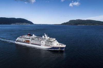 Canada to welcome cruise ships from April after 2-yr ban | Canada to welcome cruise ships from April after 2-yr ban