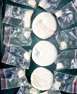 Brown sugar worth Rs 1 cr seized in Odisha, 2 arrested | Brown sugar worth Rs 1 cr seized in Odisha, 2 arrested