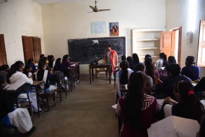 Rising temperatures: Schools timings changed in Patna | Rising temperatures: Schools timings changed in Patna Rising temperatures: Schools timings changed in Patna | Rising temperatures: Schools timings changed in Patna