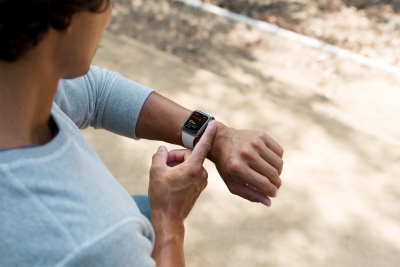 Apple dominates smartwatch market with 48% share in Q3 | Apple dominates smartwatch market with 48% share in Q3