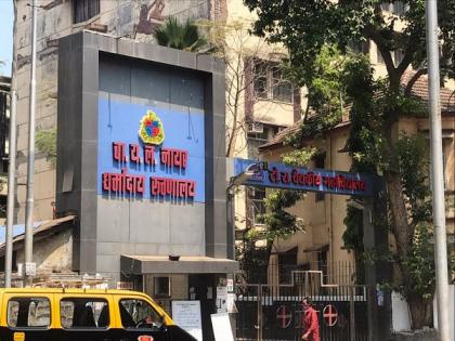 Shocking! Ceiling fan falls on Mumbai doctor in coronavirus ward | Shocking! Ceiling fan falls on Mumbai doctor in coronavirus ward Shocking! Ceiling fan falls on Mumbai doctor in coronavirus ward | Shocking! Ceiling fan falls on Mumbai doctor in coronavirus ward