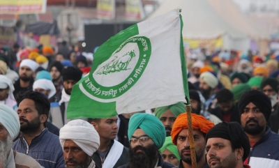 Protesting farmer shoots himself dead at Singhu border | Protesting farmer shoots himself dead at Singhu border Protesting farmer shoots himself dead at Singhu border | Protesting farmer shoots himself dead at Singhu border