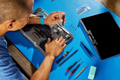 Apple expands self repair programme to Mac notebooks for customers | Apple expands self repair programme to Mac notebooks for customers Apple expands self repair programme to Mac notebooks for customers | Apple expands self repair programme to Mac notebooks for customers