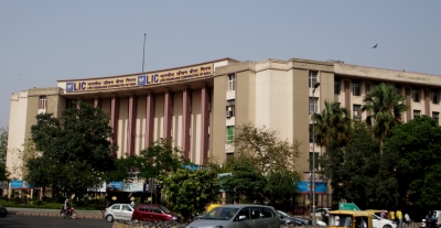 SBI Life, HDFC Life shares jump on reports of likely delay in LIC IPO | SBI Life, HDFC Life shares jump on reports of likely delay in LIC IPO