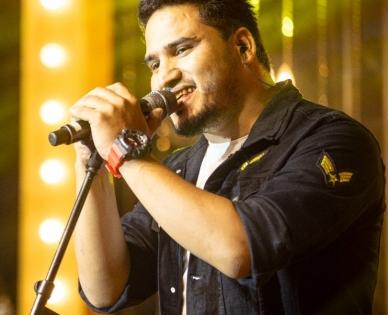 Singer Dev Negi overwhelmed by response to 'Kala Sha Kala' | Singer Dev Negi overwhelmed by response to 'Kala Sha Kala'