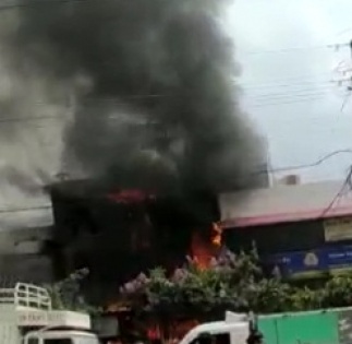 Fire breaks out in Jabalpur hospital; 10 killed | Fire breaks out in Jabalpur hospital; 10 killed