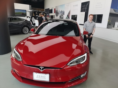 Tesla announces to launch Model S, X in China | Tesla announces to launch Model S, X in China
