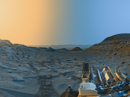 NASA's Curiosity snaps postcard of Martian morning, afternoon | NASA's Curiosity snaps postcard of Martian morning, afternoon