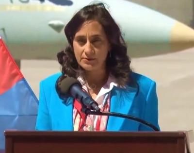EAM Jaishankar congratulates Anita Anand on becoming Canadian Foreign Minister | EAM Jaishankar congratulates Anita Anand on becoming Canadian Foreign Minister EAM Jaishankar congratulates Anita Anand on becoming Canadian Foreign Minister | EAM Jaishankar congratulates Anita Anand on becoming Canadian Foreign Minister