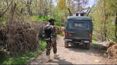 Top LeT commander among 2 terrorists killed in Shopian encounter | Top LeT commander among 2 terrorists killed in Shopian encounter