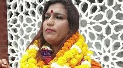 Yogi appoints SP turncoat as head of UP transgender welfare board | Yogi appoints SP turncoat as head of UP transgender welfare board Yogi appoints SP turncoat as head of UP transgender welfare board | Yogi appoints SP turncoat as head of UP transgender welfare board