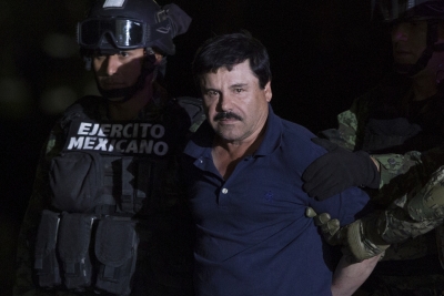 El Chapo's daughter hands out aid boxes with his picture | El Chapo's daughter hands out aid boxes with his picture