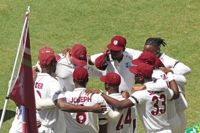 West Indies wear black armbands as a tribute to former wicket keeper David Murray | West Indies wear black armbands as a tribute to former wicket keeper David Murray