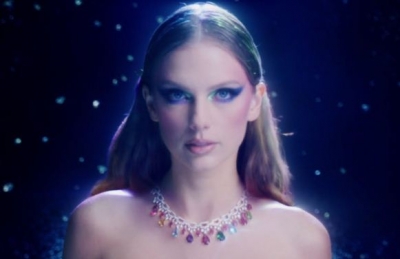 Taylor Swift opens up on Easter eggs in her 'Bejeweled' music video | Taylor Swift opens up on Easter eggs in her 'Bejeweled' music video