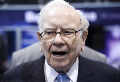 Warren Buffett back in buying spree in first quarter: Report | Warren Buffett back in buying spree in first quarter: Report