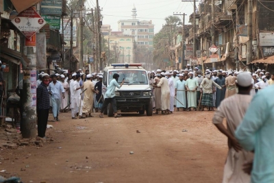 Traffic police resume duty in Bangladesh capital after week-long strike | Traffic police resume duty in Bangladesh capital after week-long strike Traffic police resume duty in Bangladesh capital after week-long strike | Traffic police resume duty in Bangladesh capital after week-long strike