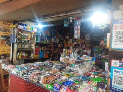 Gurugram: Man arrested for selling foreign, e-cigarettes | Gurugram: Man arrested for selling foreign, e-cigarettes Gurugram: Man arrested for selling foreign, e-cigarettes | Gurugram: Man arrested for selling foreign, e-cigarettes