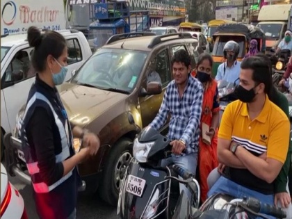 RJ Shubhi Jain made 'Brand Ambassador' of Indore Traffic police' | RJ Shubhi Jain made 'Brand Ambassador' of Indore Traffic police'