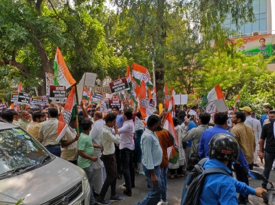 Youth Cong workers protest in Delhi over Lakhimpur Kheri violence | Youth Cong workers protest in Delhi over Lakhimpur Kheri violence