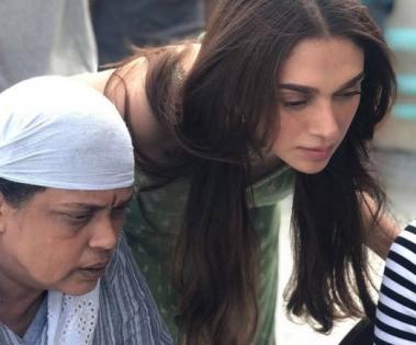 Aditi Rao Hydari wraps up 'Hey Sinamika' | Aditi Rao Hydari wraps up 'Hey Sinamika' Aditi Rao Hydari wraps up 'Hey Sinamika' | Aditi Rao Hydari wraps up 'Hey Sinamika'