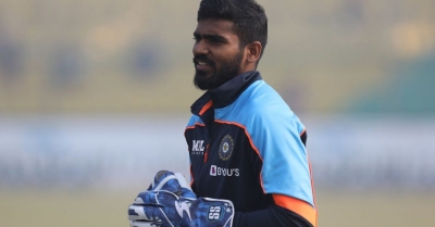 KS Bharat makes a strong case for himself as second 'keeper in future | KS Bharat makes a strong case for himself as second 'keeper in future
