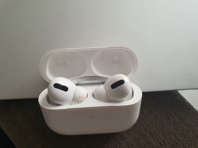 Next-generation 'AirPods Pro' might come in two sizes | Next-generation 'AirPods Pro' might come in two sizes Next-generation 'AirPods Pro' might come in two sizes | Next-generation 'AirPods Pro' might come in two sizes