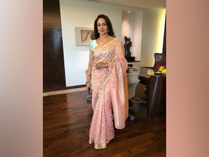 Hema Malini prays for the well-being of those affected by COVID | Hema Malini prays for the well-being of those affected by COVID