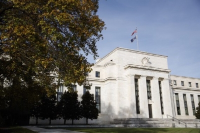 Pandemic continues to weigh on economy, labour market: US Fed | Pandemic continues to weigh on economy, labour market: US Fed