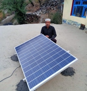 Himachal lights up rocky villages with solar power | Himachal lights up rocky villages with solar power