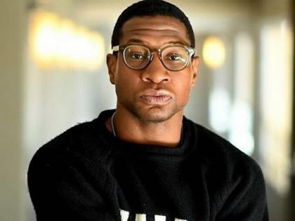 Jonathan Majors accused of using physical violence to 'manipulate' ex-girlfriend | Jonathan Majors accused of using physical violence to 'manipulate' ex-girlfriend Jonathan Majors accused of using physical violence to 'manipulate' ex-girlfriend | Jonathan Majors accused of using physical violence to 'manipulate' ex-girlfriend