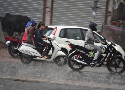 Met dept warns of rains, heatwave in different parts of Rajasthan | Met dept warns of rains, heatwave in different parts of Rajasthan Met dept warns of rains, heatwave in different parts of Rajasthan | Met dept warns of rains, heatwave in different parts of Rajasthan