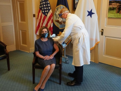 US House Speaker Pelosi gets Covid-19 vaccine | US House Speaker Pelosi gets Covid-19 vaccine US House Speaker Pelosi gets Covid-19 vaccine | US House Speaker Pelosi gets Covid-19 vaccine