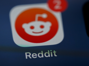 OpenAI partners Reddit to train its AI on users’ posts | OpenAI partners Reddit to train its AI on users’ posts