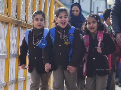 Schools open after 2 years in Kashmir | Schools open after 2 years in Kashmir