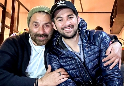 Sunny Deol pens a heartfelt note for son Karan on his birthday | Sunny Deol pens a heartfelt note for son Karan on his birthday