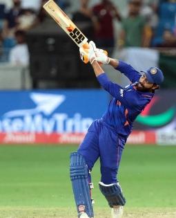 Asia Cup 2022: Jadeja out of tournament due to right knee injury, Axar named replacement | Asia Cup 2022: Jadeja out of tournament due to right knee injury, Axar named replacement