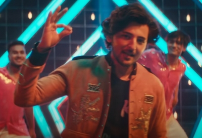 Darshan Raval's 'Goriye' is groovy track with upbeat tempo | Darshan Raval's 'Goriye' is groovy track with upbeat tempo