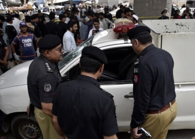 Violence mars Pakistan polls, five cops killed | Violence mars Pakistan polls, five cops killed