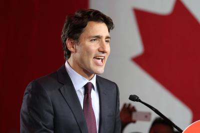 Trudeau non-committal on airline bailout | Trudeau non-committal on airline bailout