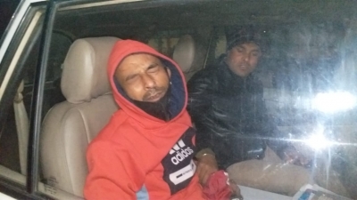 Criminal arrested after encounter in Noida | Criminal arrested after encounter in Noida