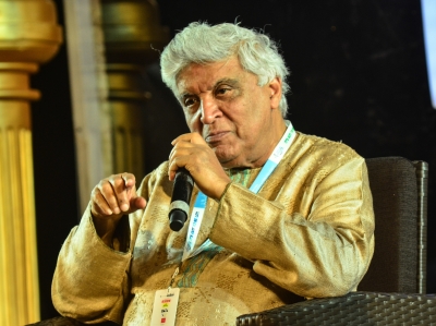 Javed Akhtar's comments in Pakistan compared to surgical strikes | Javed Akhtar's comments in Pakistan compared to surgical strikes