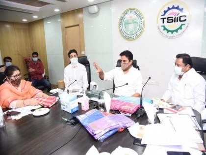 Telangana govt will stand by weavers during Covid-19 crisis: Minister KTR | Telangana govt will stand by weavers during Covid-19 crisis: Minister KTR
