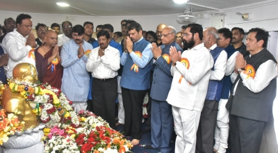 Grand memorial of Ambedkar in Mumbai to be ready in a year | Grand memorial of Ambedkar in Mumbai to be ready in a year