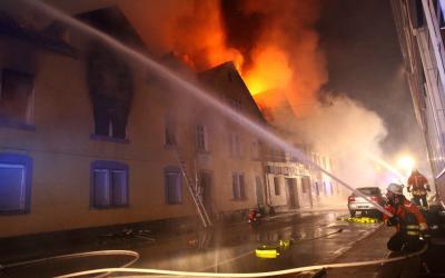 3 hurt, 39 apartments destroyed in German residential complex blaze | 3 hurt, 39 apartments destroyed in German residential complex blaze