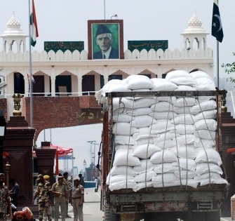 Pakistan reopens Wagah border for Afghan exports | Pakistan reopens Wagah border for Afghan exports