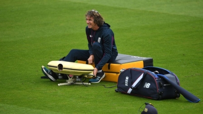 Ex-England wicketkeeper Bruce French retires from coaching role | Ex-England wicketkeeper Bruce French retires from coaching role